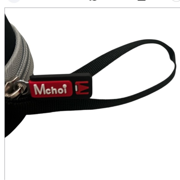 New Mchoi Hard Portable White Noise Sound Machine Black Case with Wristlet - Picture 2 of 8